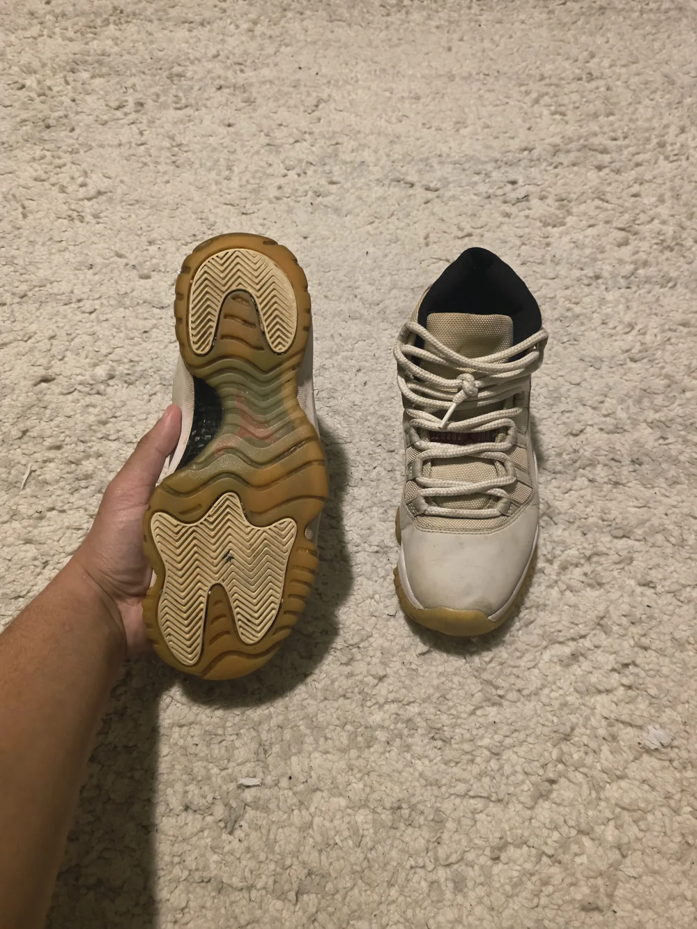 Jordan sneakers beige